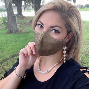 🤩Dark Gold reversible & double filter mask 😷